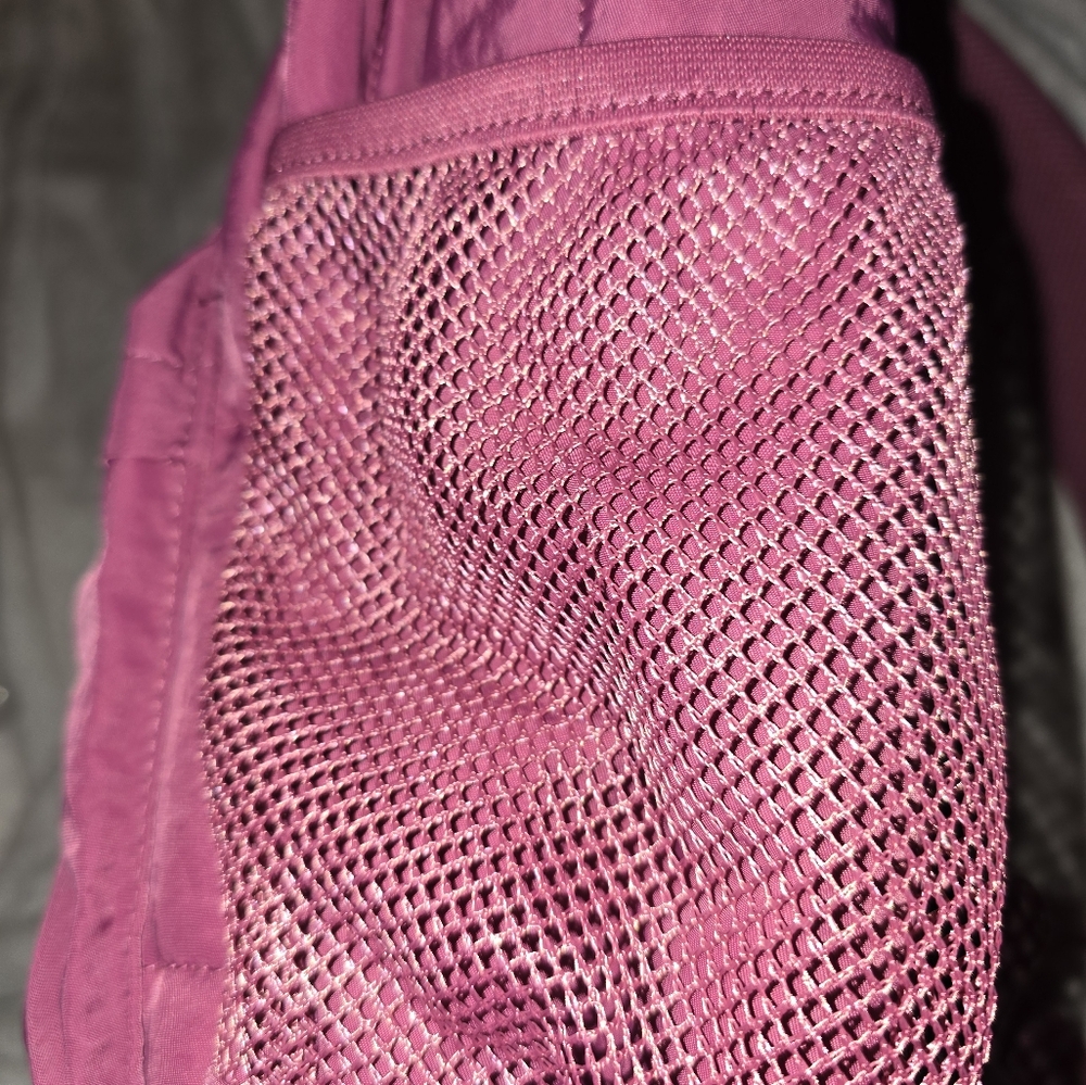 PINK Victoria's Secret Quilted Puffer Backpack in pink - Picture 9 of 9